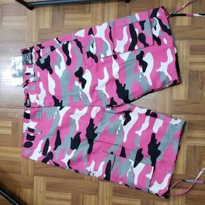 COTTON NET pink camo cargo shorts